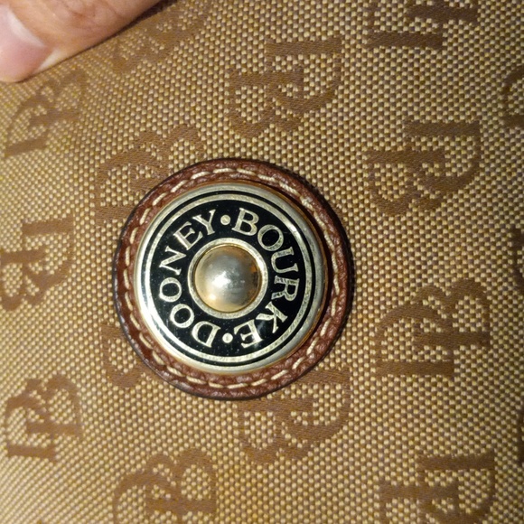 Dooney & Bourke bag - Picture 4 of 13